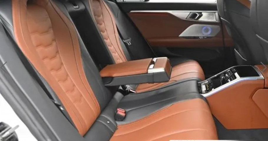 Bmw 8-Series 