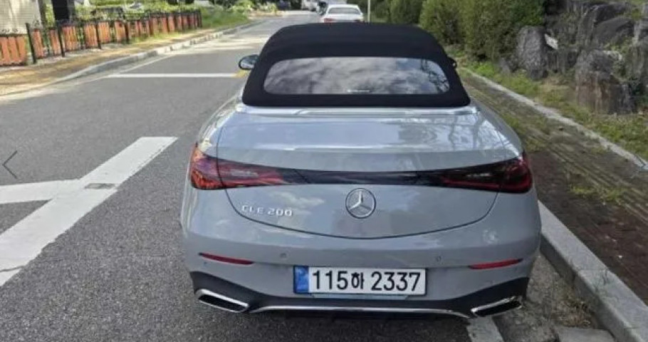Mercedes-Benz Cle-Class 