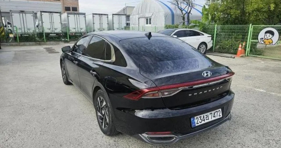 Hyundai Grandeur 