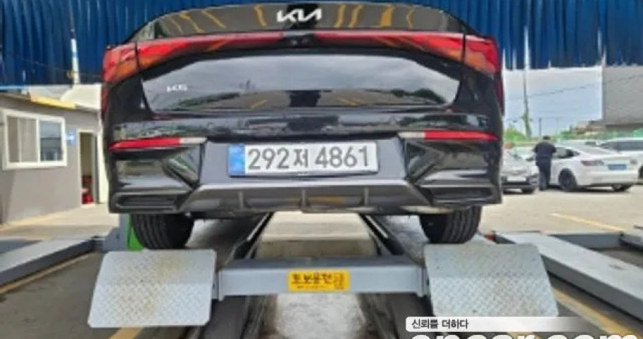 Kia K5 
