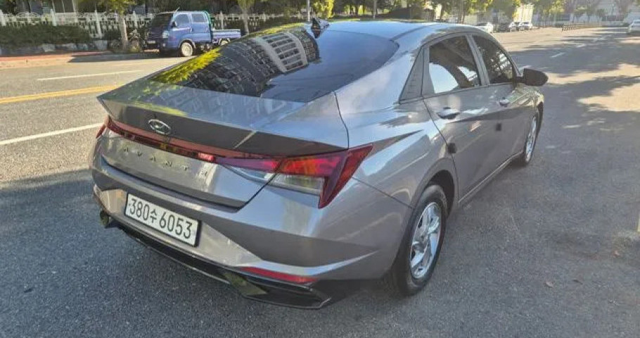 Hyundai Avante (Elantra) 