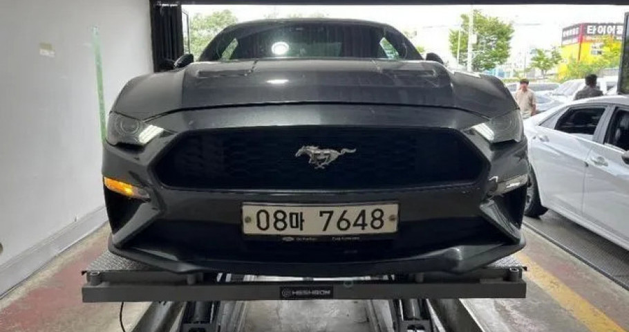 Ford Mustang 