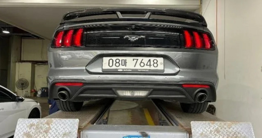 Ford Mustang 
