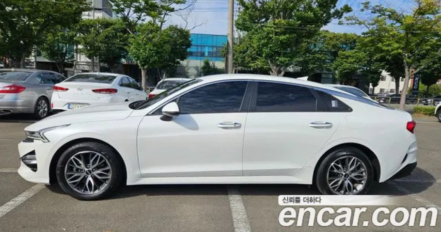 Kia K5 