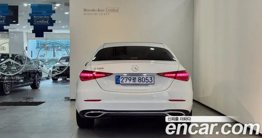 Mercedes-Benz C-Class 