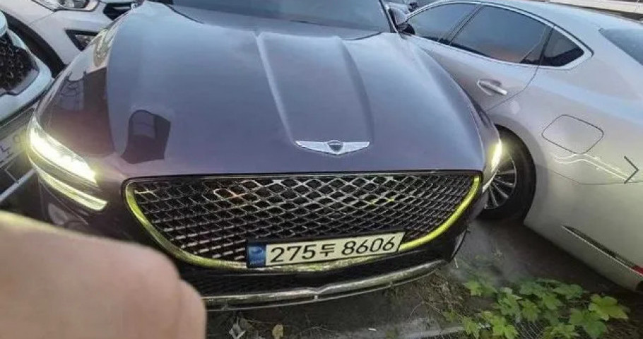 Genesis Gv70 