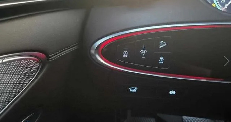 Genesis Gv70 