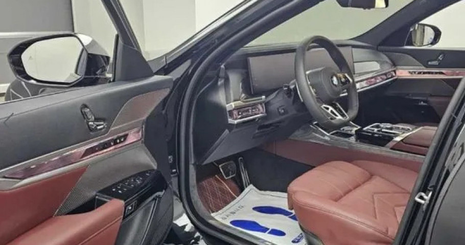 Bmw 7-Series 
