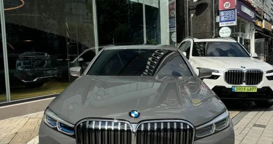 Bmw 7-Series 
