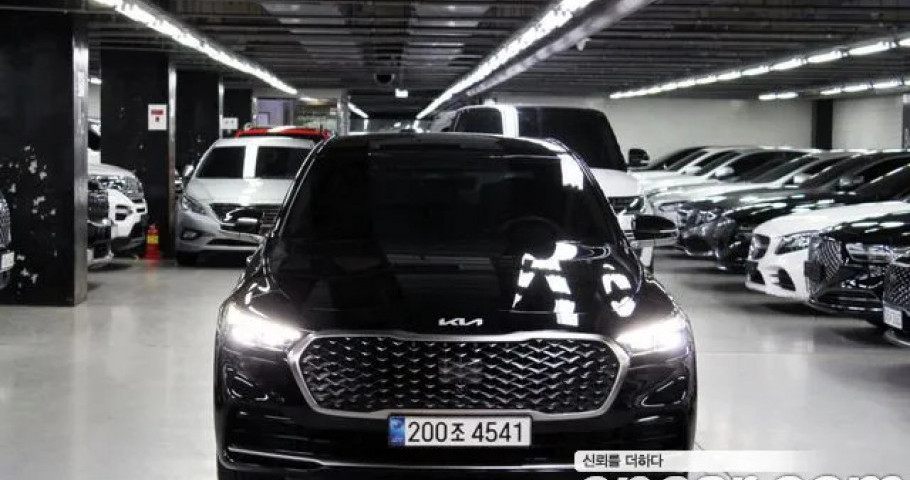 Kia K9 