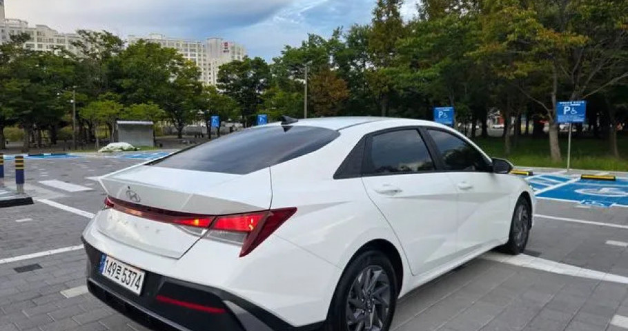 Hyundai Avante (Elantra) 