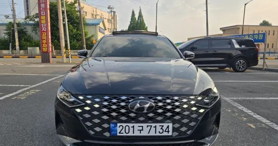 Hyundai Grandeur 