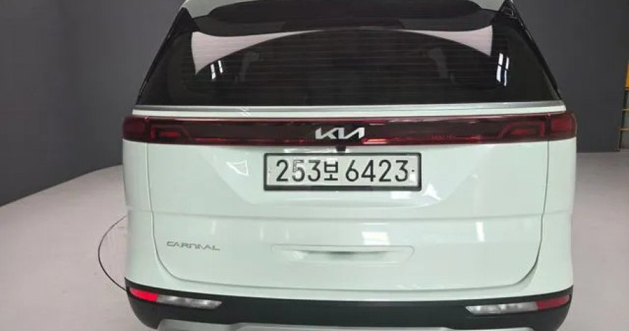 Kia Carnival 