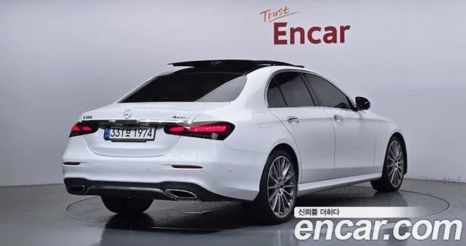 Mercedes-Benz E-Class 