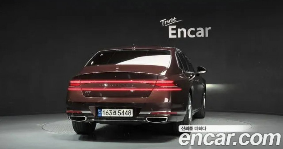 Genesis G90 