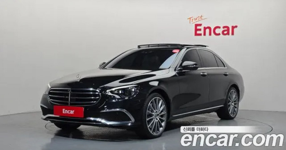 Mercedes-Benz E-Class 