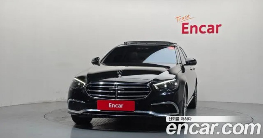 Mercedes-Benz E-Class 