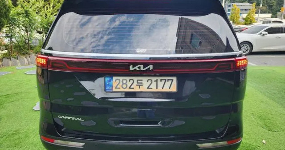Kia Carnival 