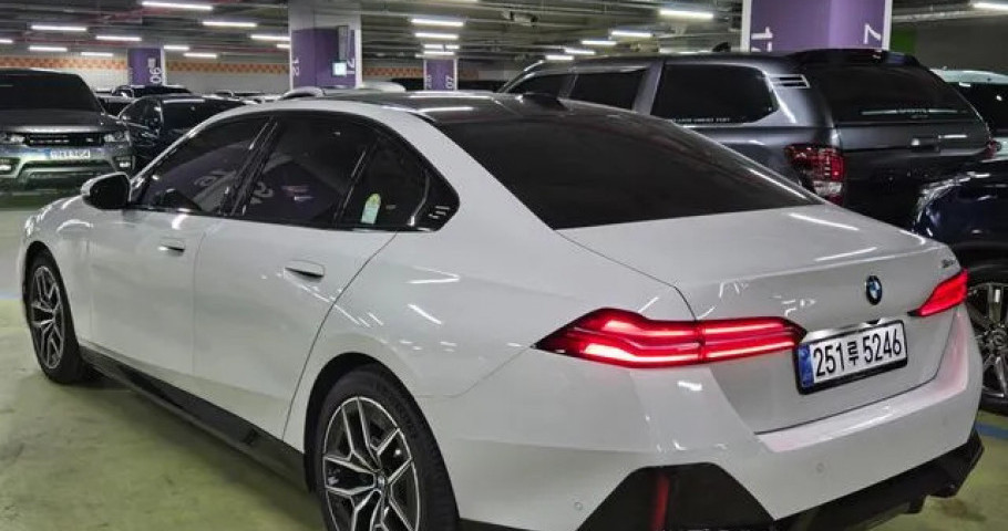 Bmw 5-Series 