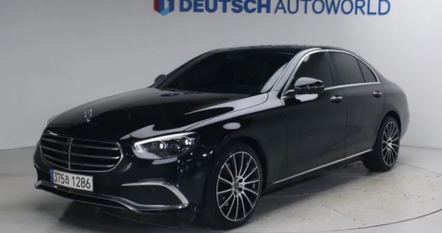 Mercedes-Benz E-Class 