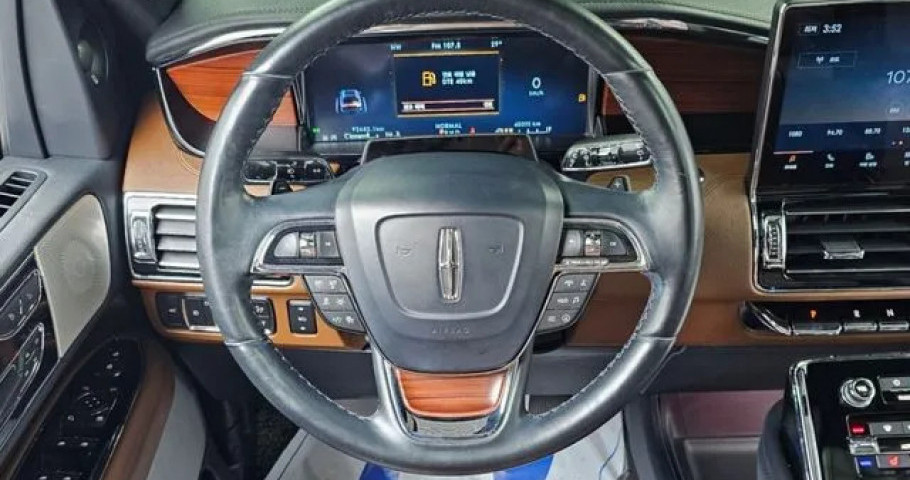 Lincoln Navigator 