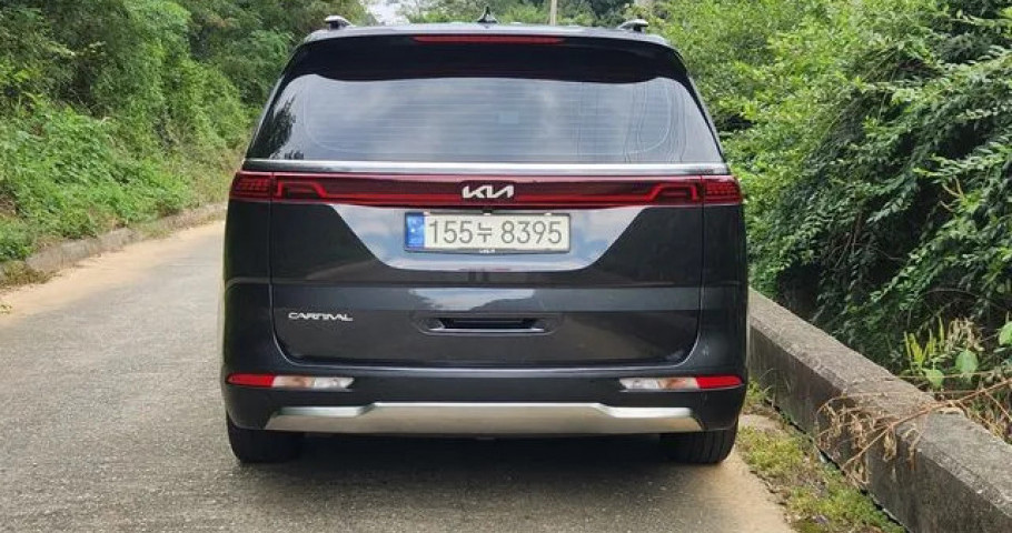 Kia Carnival 