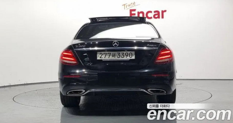 Mercedes-Benz E-Class 