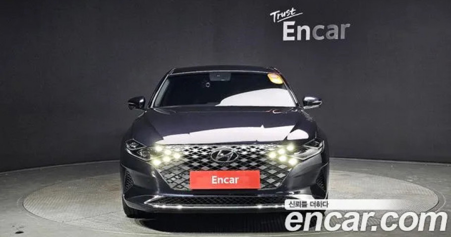 Hyundai Grandeur 