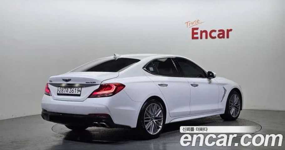 Genesis G70 