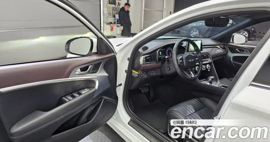 Genesis G70 