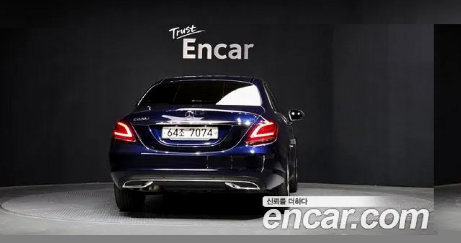 Mercedes-Benz C-Class 