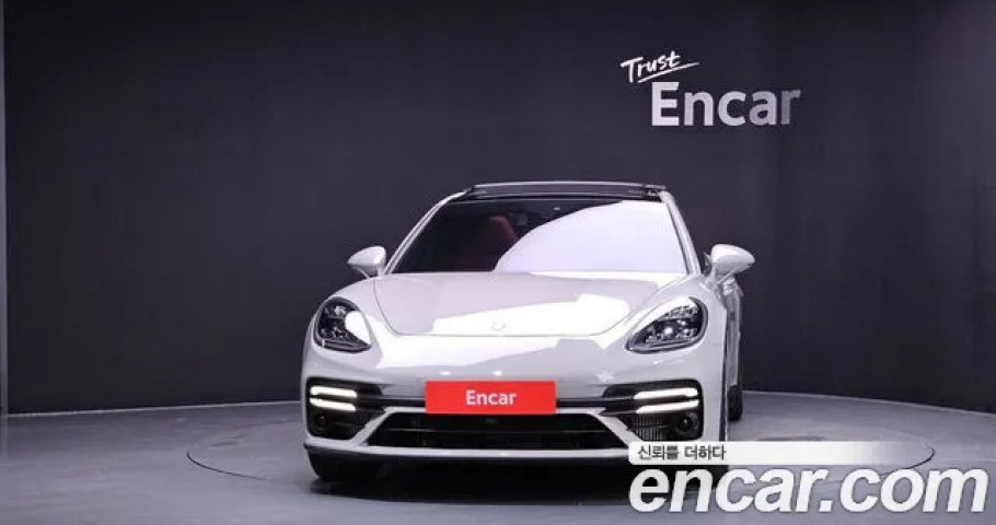 Porsche Panamera 