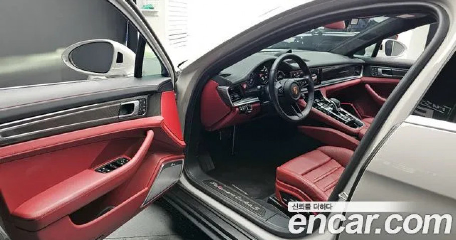 Porsche Panamera 
