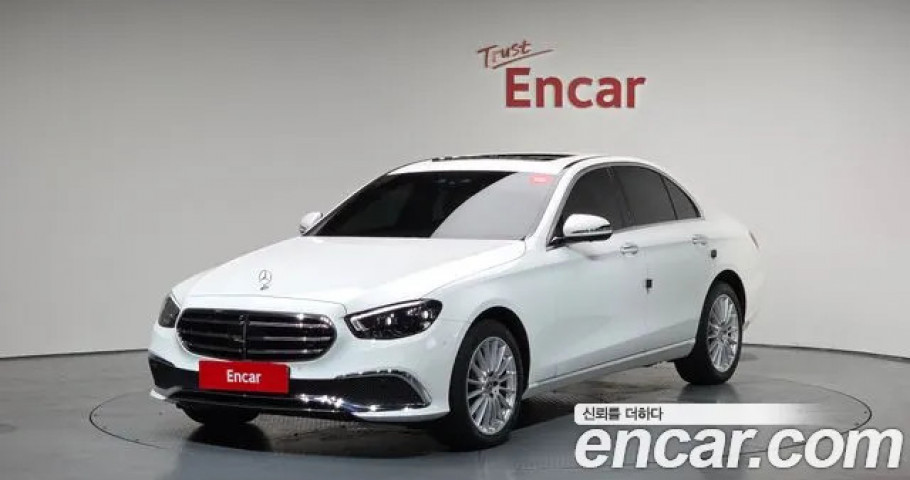 Mercedes-Benz E-Class 