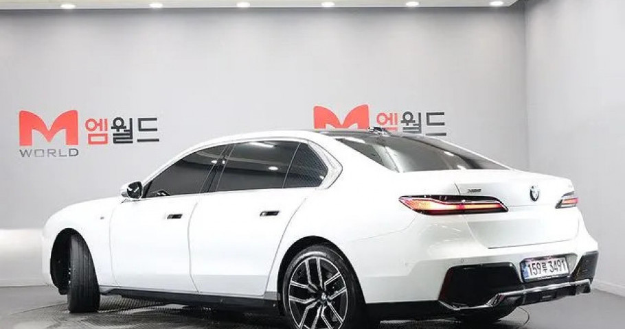 Bmw 7-Series 