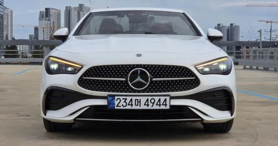 Mercedes-Benz Cle-Class 