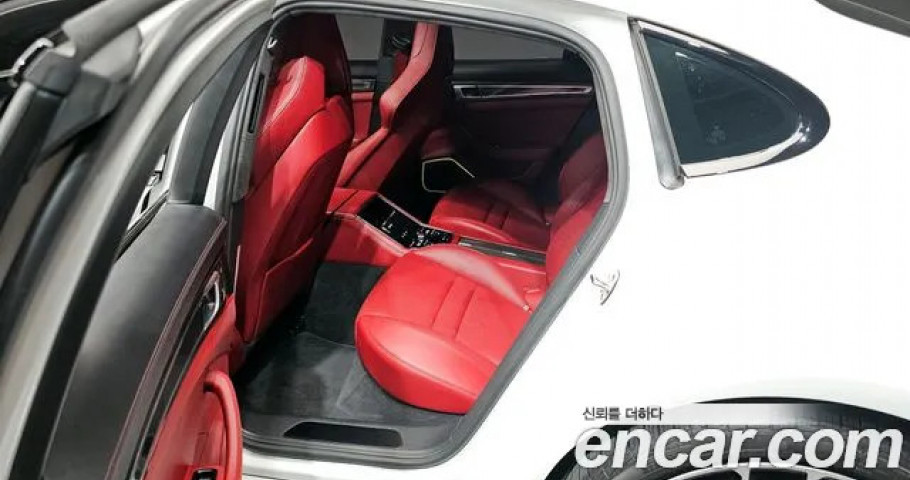 Porsche Panamera 