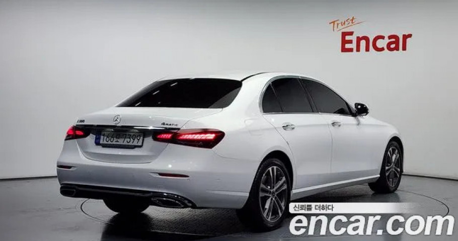 Mercedes-Benz E-Class 