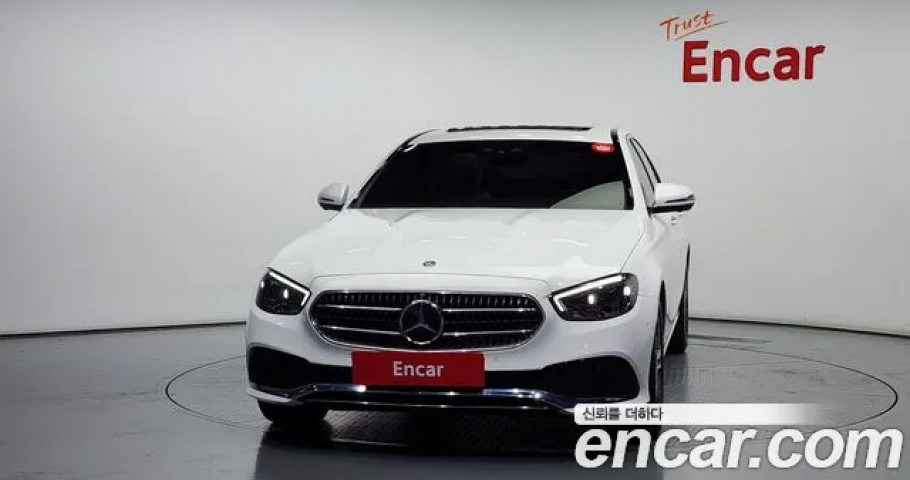 Mercedes-Benz E-Class 
