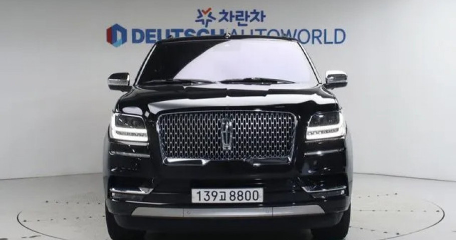 Lincoln Navigator 