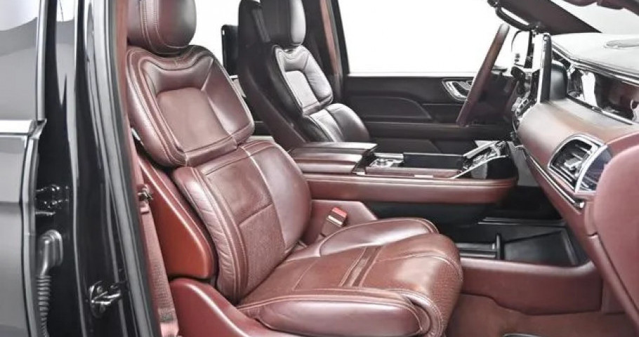 Lincoln Navigator 