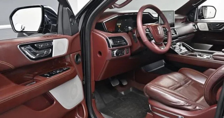 Lincoln Navigator 