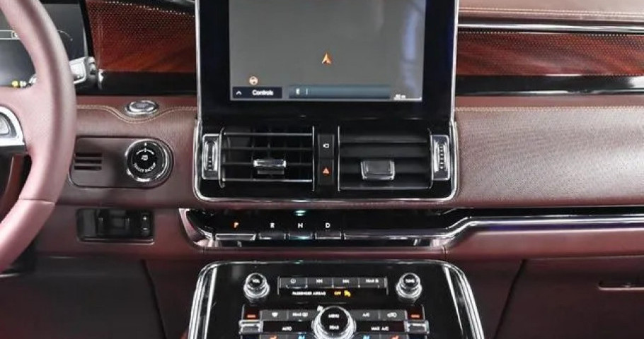 Lincoln Navigator 
