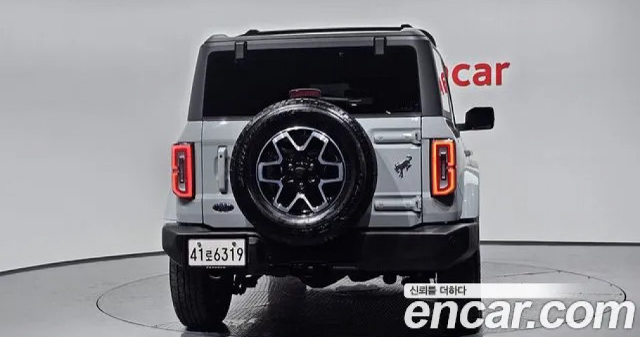 Ford Bronco 