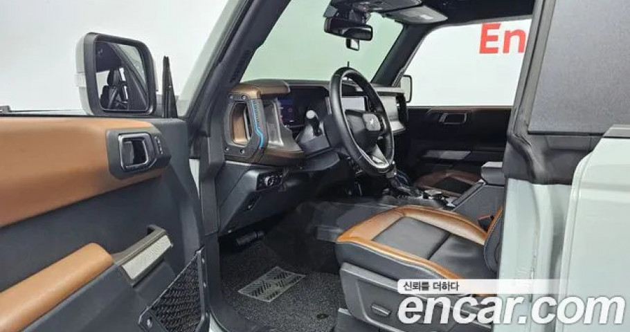 Ford Bronco 