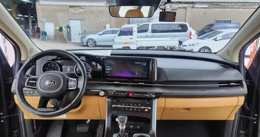 Kia Carnival 