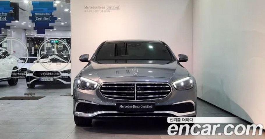 Mercedes-Benz E-Class 