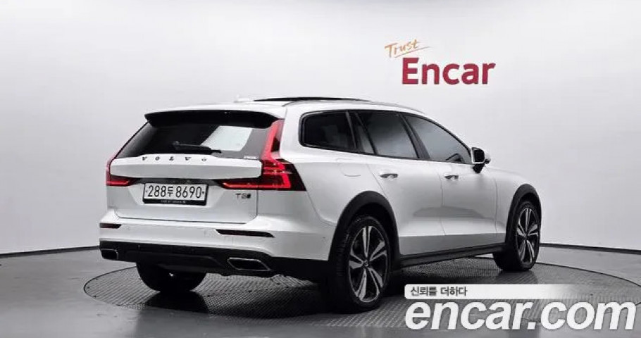 Volvo V60 