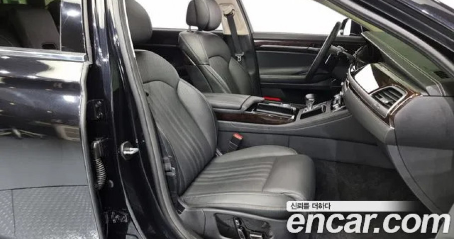 Genesis G90 