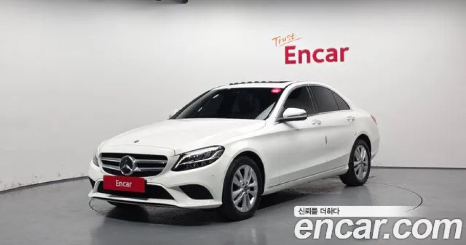 Mercedes-Benz C-Class 